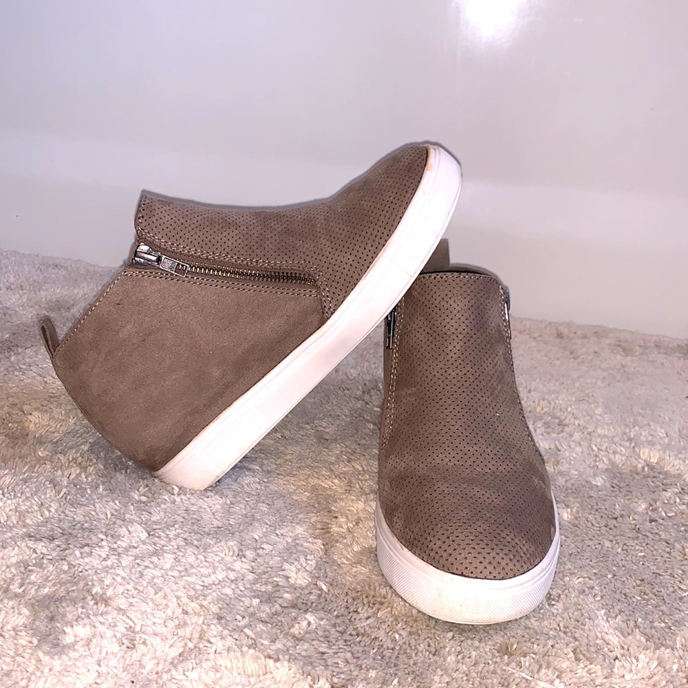 High top sneakers